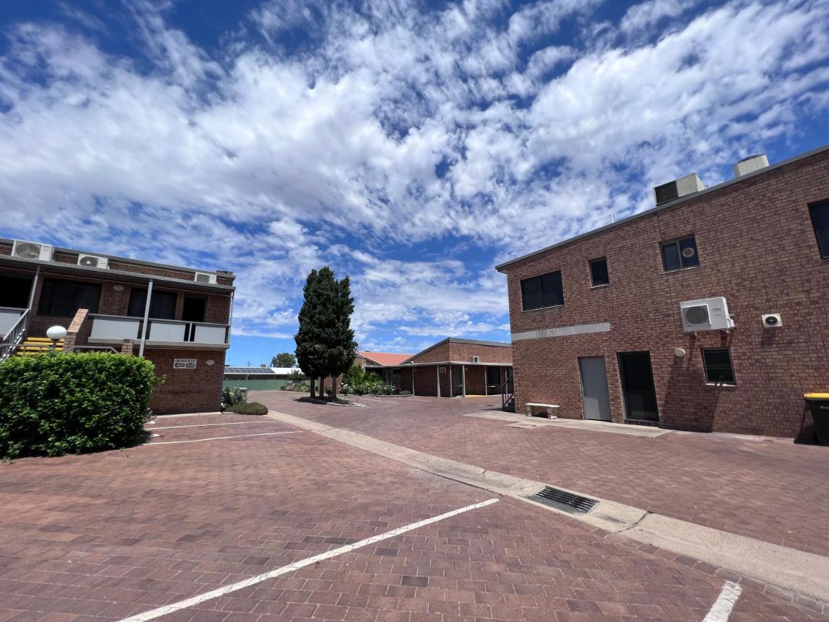 Spa Village Travel Inn Moree Exterior photo